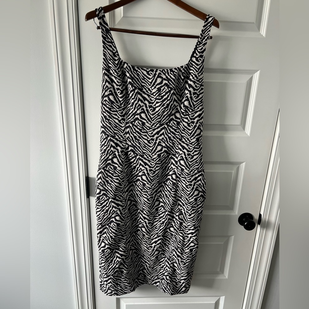 Banana Republic TALL Animal Print Dress